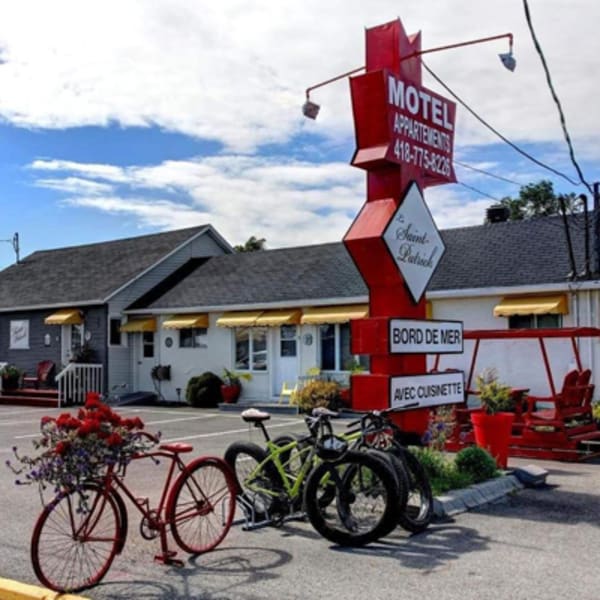 le_saint_patrick_motel_1