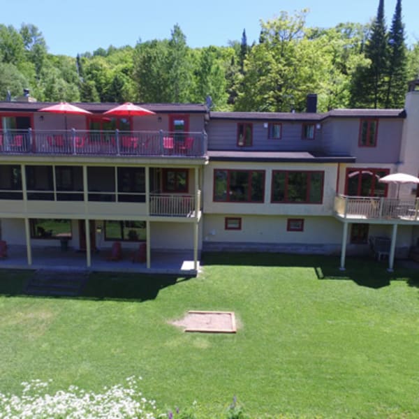 les_villas_du_lac_st_francois_xavier_1