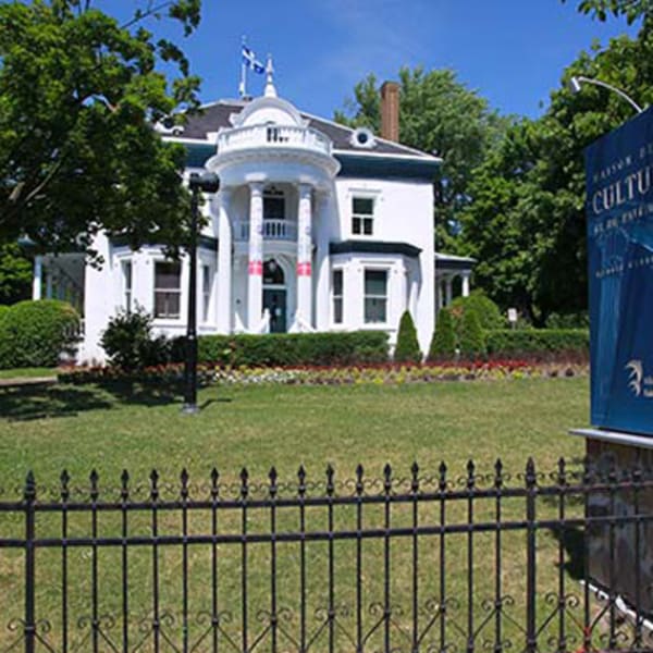 maison_de_la_culture_et_du_patrimoine_1