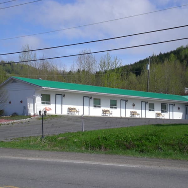 motel_des_cedres_1