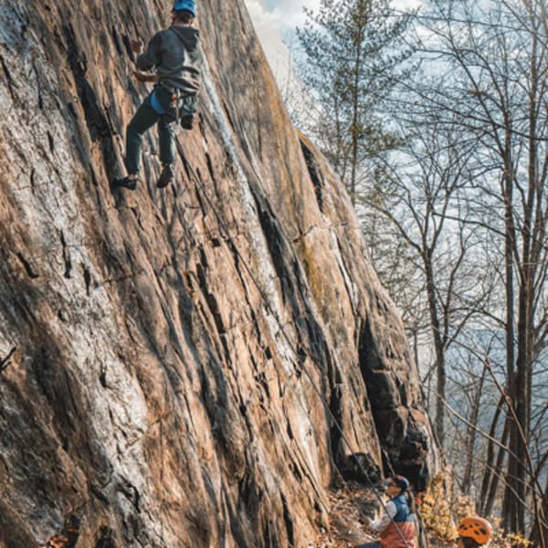 parc_descalade_et_de_randonnee_de_la_montagne_dargent_1