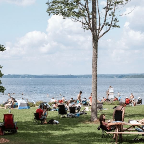 plage_municipale_de_lac_brome_1