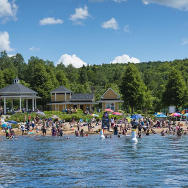 Saint-Donat municipal beach (Parc des Pionniers)