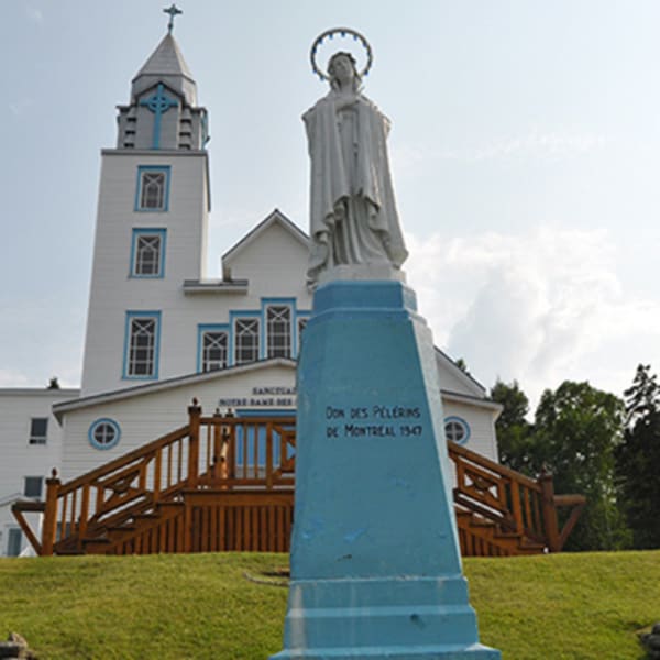 sanctuaire_diocesain_notre_dame_de_pointe_navarre_1