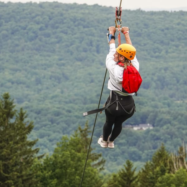 Tyrolienne Géante au Mont Sutton