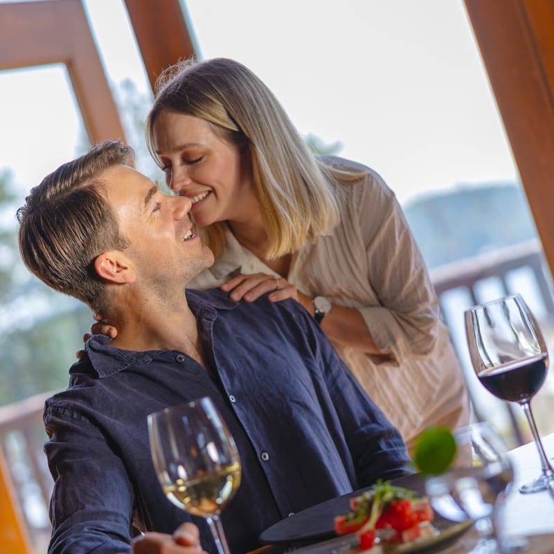 Grand Lodge Mont-Tremblant - Couple au restaurant