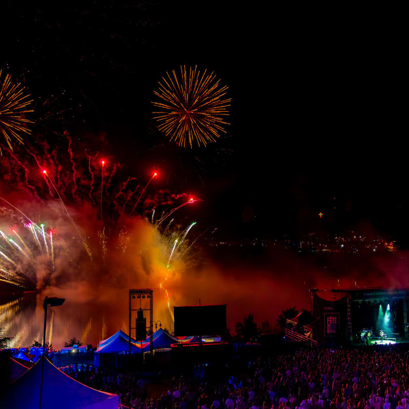 Feux d'artifices à la Fête du Lac des Nations.