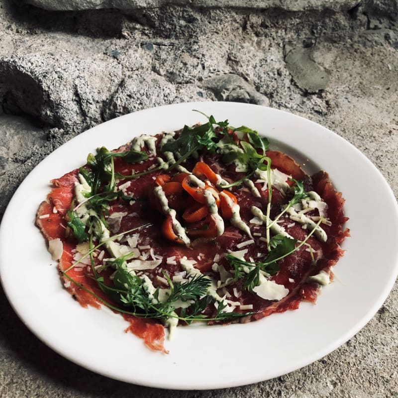 Carpaccio de bœuf.