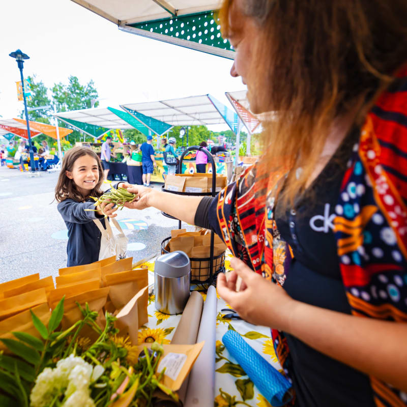 Marché de la Gare de Sherbrooke.