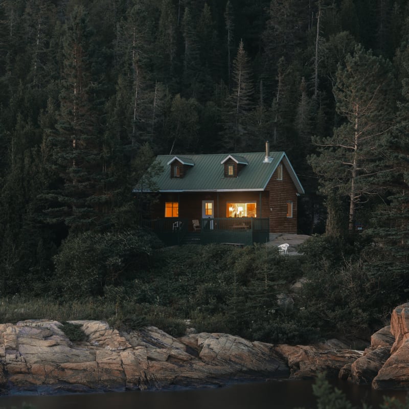Chalet de la Ferme 5 étoiles en forêt.