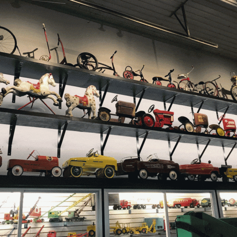 Collection de jouets anciens au Musée Rodrigue.