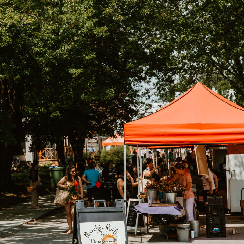 Marché public dans Portneuf.
